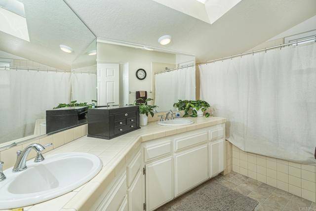 Encinitas, CA 92024,656 Westlake Street