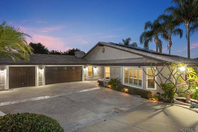 Vista, CA 92083,1213 Allea Lane