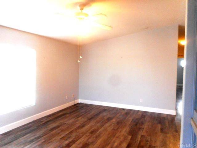 Escondido, CA 92027,211 N Citrus #120