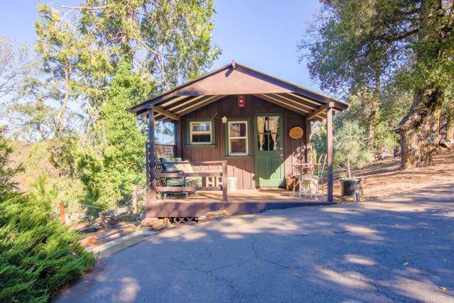 Julian, CA 92036,2112 Whispering Pines Drive