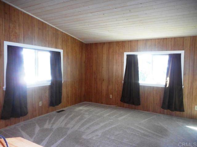 Escondido, CA 92027,211 N Citrus #22