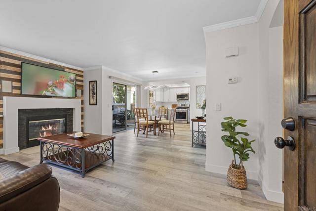 Vista, CA 92081,750 Breeze Hill #129