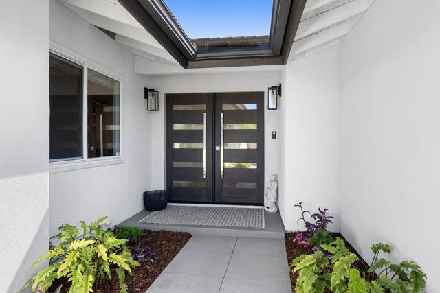 La Jolla, CA 92037,5447 Westknoll Drive