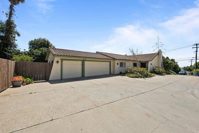 Oceanside, CA 92054,1812 Laurel Road