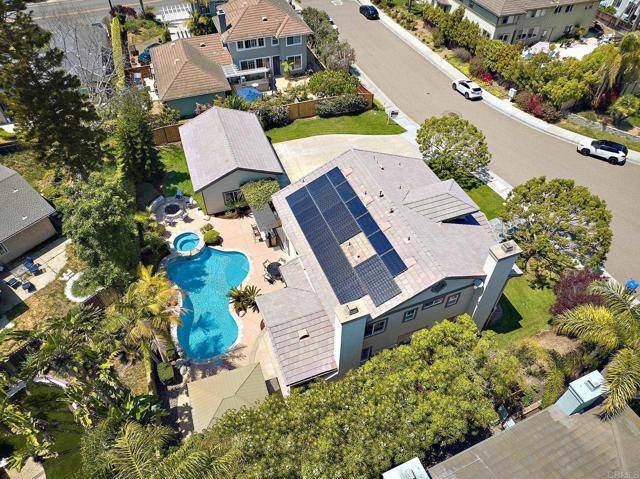 Carlsbad, CA 92008,3921 May Court Court