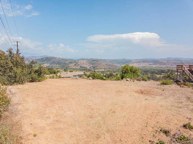 Fallbrook, CA 92028,0 Esterlina