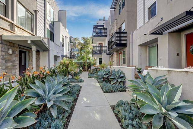 Oceanside, CA 92054,1570 Vista Del Mar Way #4