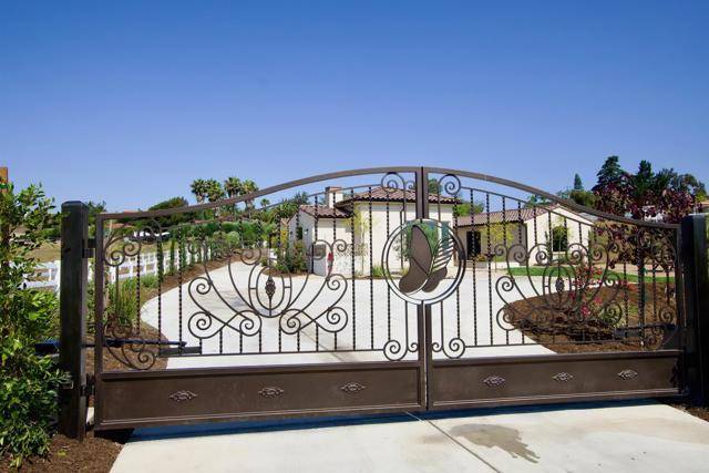Fallbrook, CA 92028,239 Futurity Lane