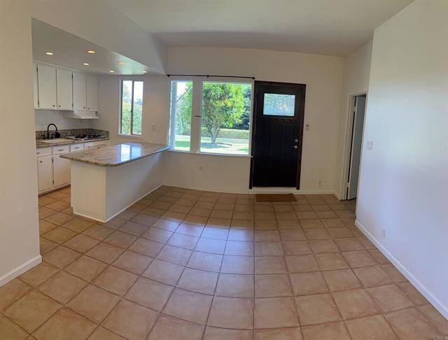 Oceanside, CA 92054,1040 Shafer Street #1/2