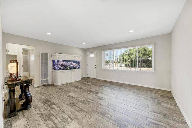 Escondido, CA 92027,1215 E Mission Avenue
