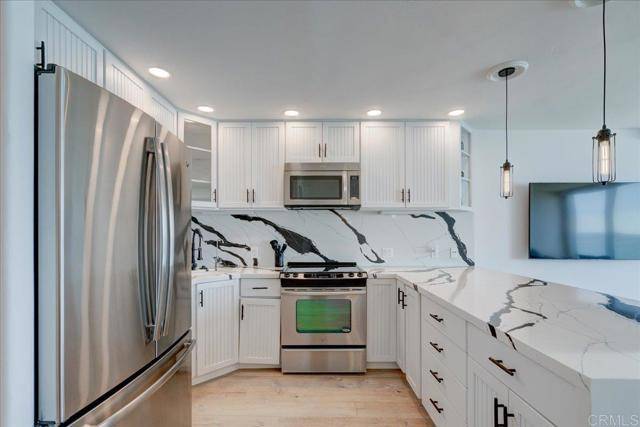 Solana Beach, CA 92075,190 Del Mar Shores Terrace #24