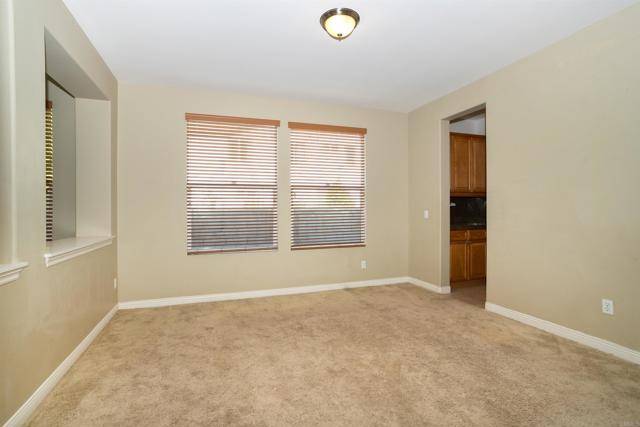 Lake Elsinore, CA 92532,18 Via Palmieki Court