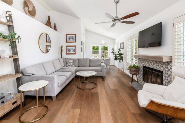 Carlsbad, CA 92009,6848 Xana Way