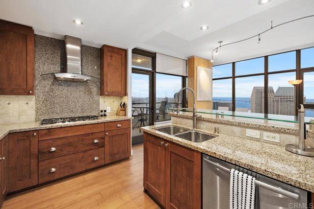 San Diego, CA 92101,700 W E Street #3505