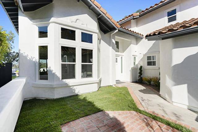 Encinitas, CA 92024,1762 Avenida La Posta