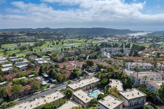 Carlsbad, CA 92009,2340 Caringa Way #B