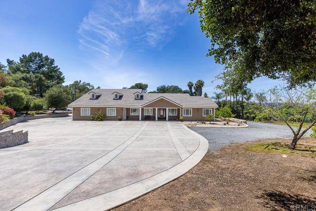 Escondido, CA 92026,10166 Rancho Roble Rd.
