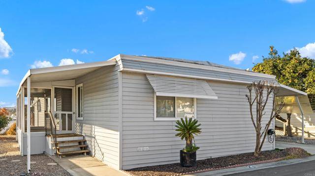 Vista, CA 92084,1600 E Vista #23