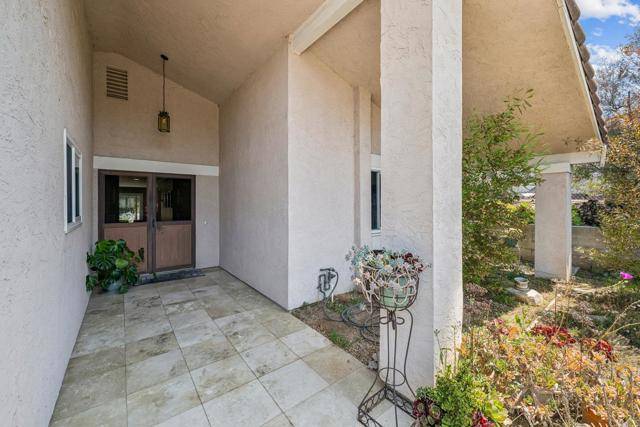 Vista, CA 92084,1434 Via Christina