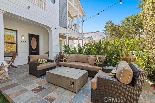 Corona Del Mar, CA 92625,308 Iris Avenue #A