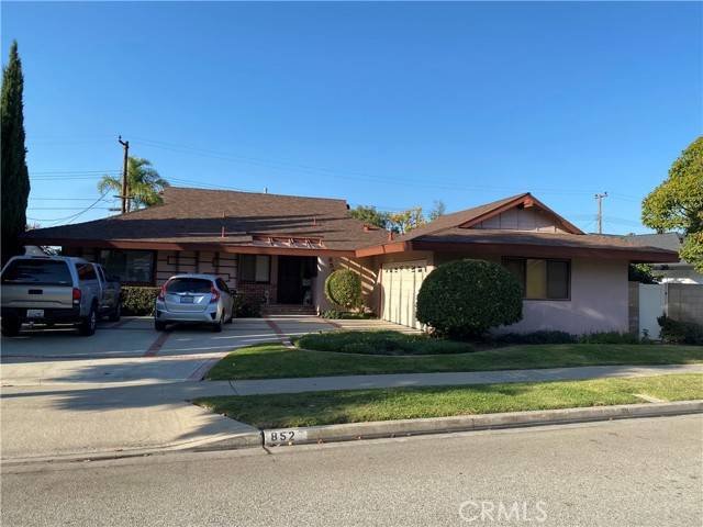 Costa Mesa, CA 92626,852 Presidio Drive