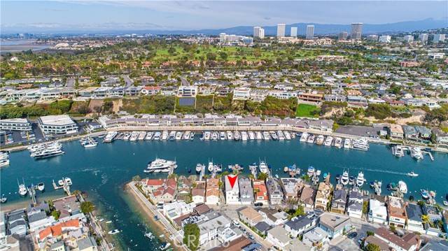 Newport Beach, CA 92662,337 E Bay Front