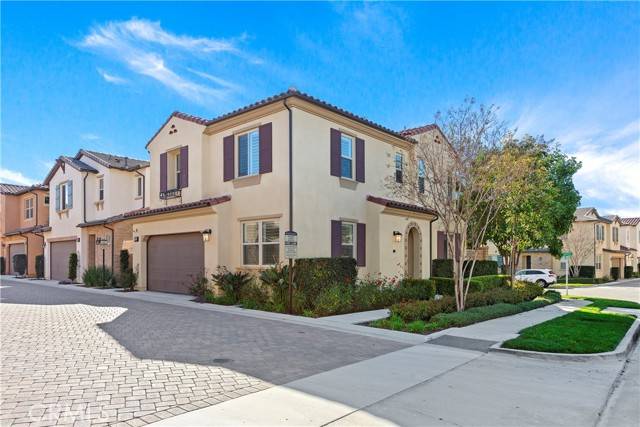 Lake Forest, CA 92630,88 Fuchsia