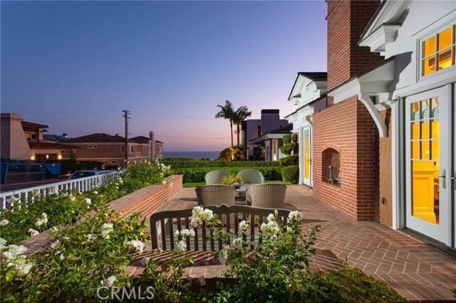 Corona Del Mar, CA 92625,215 Marigold Avenue