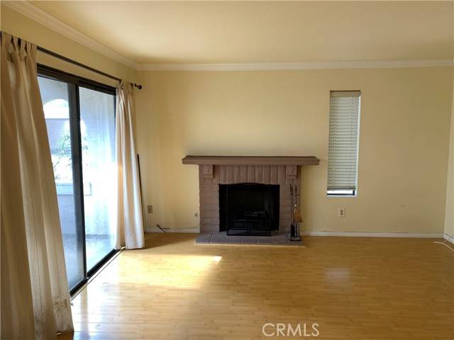 Costa Mesa, CA 92627,409 Brighton Springs