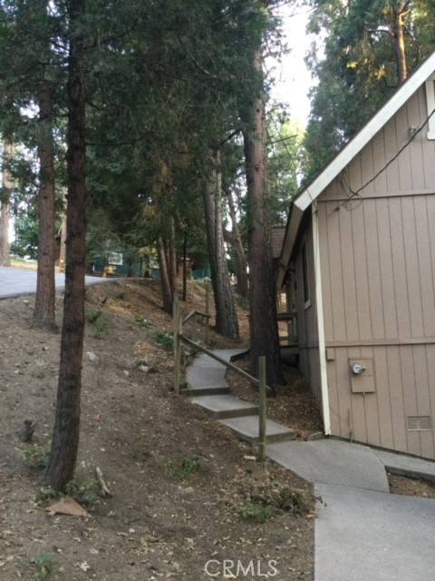 Crestline, CA 92325,24971 Scenic View Drive