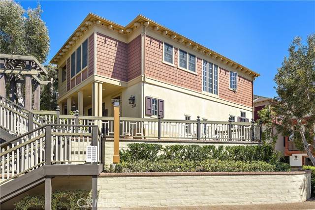 Corona Del Mar, CA 92625,2560 Bungalow Place