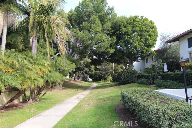 Newport Beach, CA 92660,500 Vista Grande