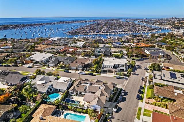 Corona Del Mar, CA 92625,1800 Tahuna Ter