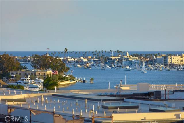 Newport Beach, CA 92663,115 Kings Place