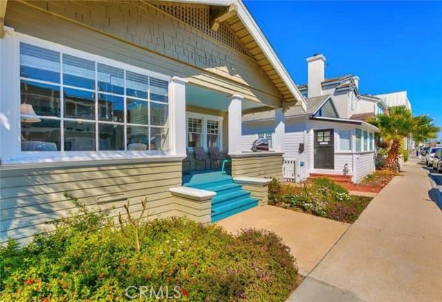 Newport Beach, CA 92661,422 E Bay Avenue