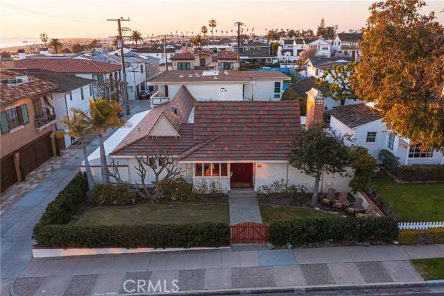 Corona Del Mar, CA 92625,209 Narcissus Avenue