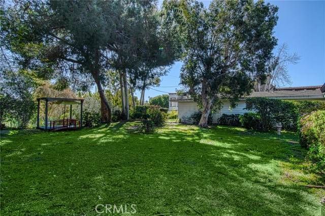 Newport Beach, CA 92660,2356 Redlands Drive