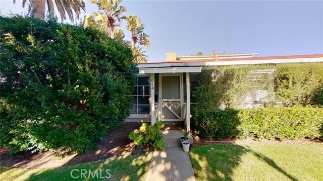 Corona Del Mar, CA 92625,610 Marguerite Avenue