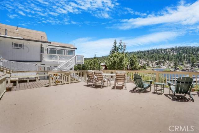 Big Bear Lake, CA 92315,39030 Willow Landing Road