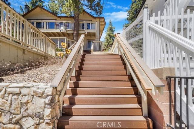 Big Bear Lake, CA 92315,39030 Willow Landing Road