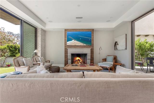 Corona Del Mar, CA 92625,507 Orchid Avenue