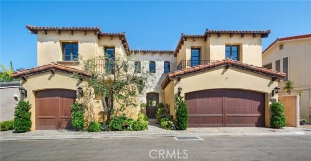 Newport Beach, CA 92663,208 Via Palermo