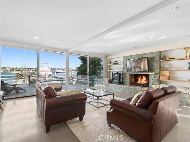 Newport Beach, CA 92661,1344 W Bay Avenue