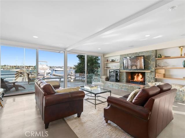 Newport Beach, CA 92661,1344 W Bay Avenue