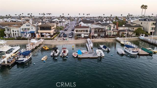 Newport Beach, CA 92662,911 N Bay Front