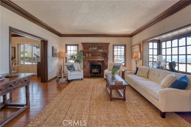 Corona Del Mar, CA 92625,3628 Ocean Boulevard