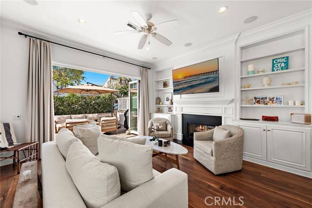 Corona Del Mar, CA 92625,700 Acacia Avenue