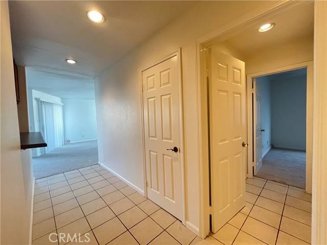 Newport Beach, CA 92661,600 E Oceanfront #2H