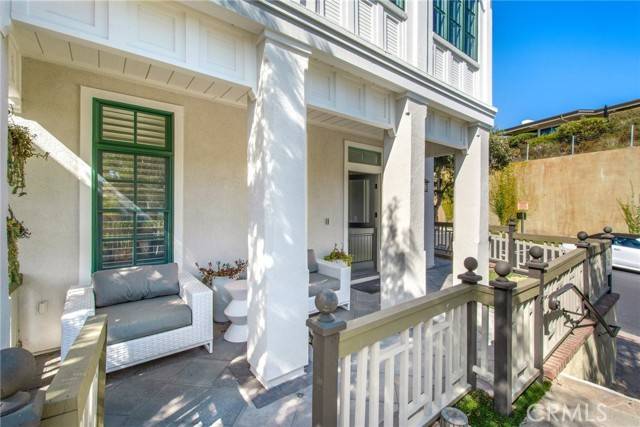 Corona Del Mar, CA 92625,2706 Bungalow Place