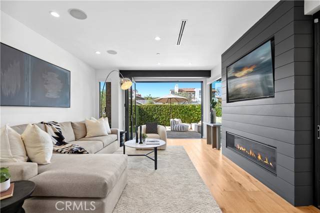 Corona Del Mar, CA 92625,608 Orchid Avenue